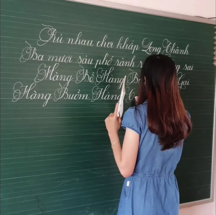 Một buổi hướng dẫn luyện chữ đẹp
